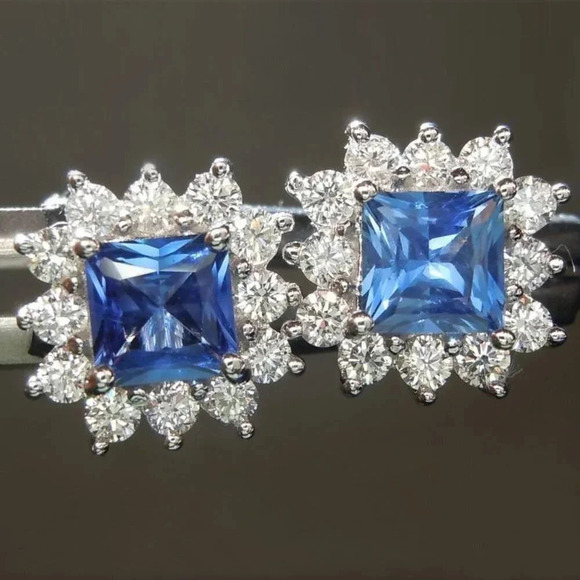 💎Shiny Royal Blue Princess Cut Zircon Flower Square Stud Earrings, UNVN12453 - Picture 1 of 6